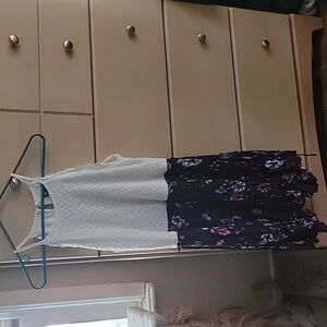 Lilly Rose Dress XL floral. Casual Comfort. White. Halter Top Style